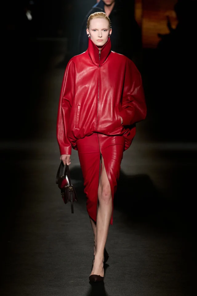 Бомпер Balenciaga