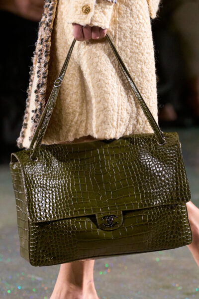 Сумка Chanel з анімалістичним мотивом